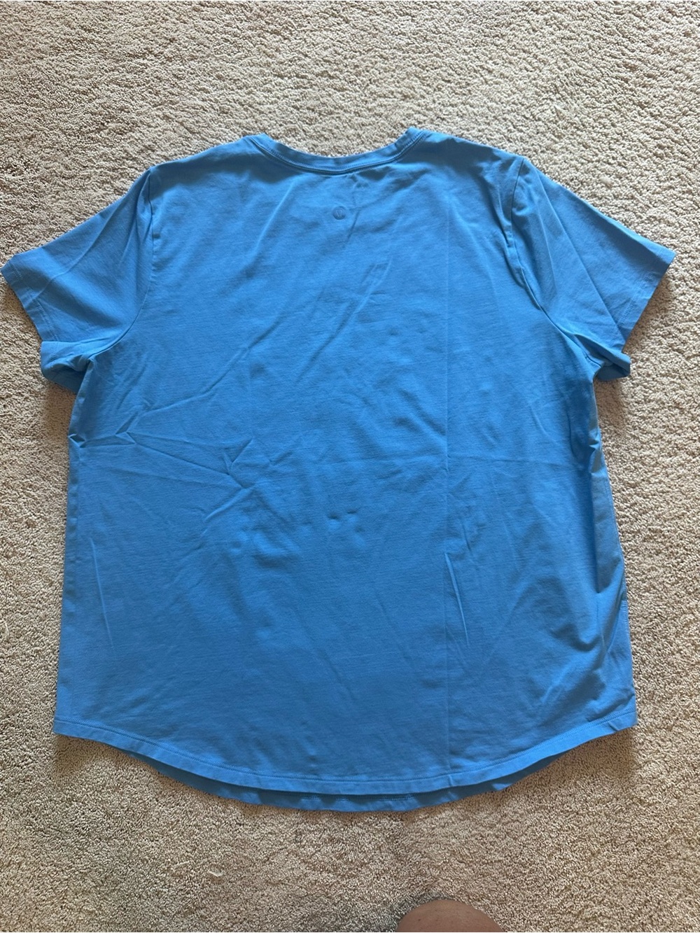 Women’s Lululemon Love t-shirt - Picture 3 of 7
